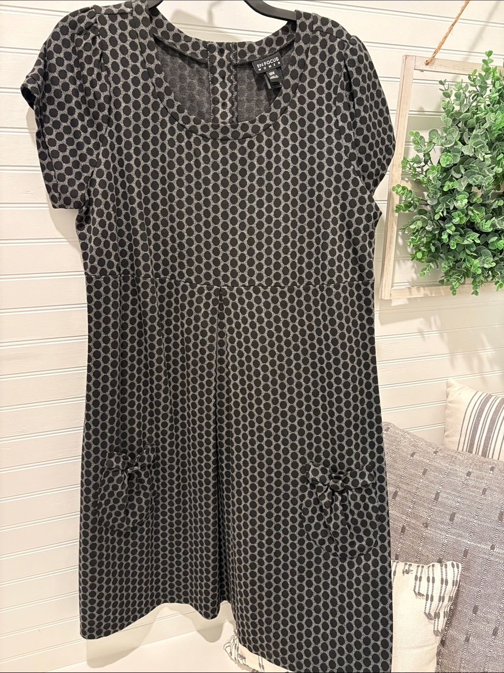 Enfocus Studio Black and Gray Polka Dot Shift Dress